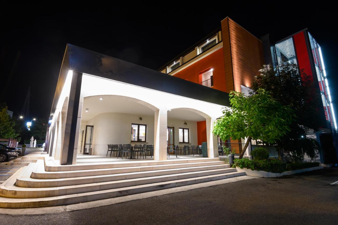 Bhotel Lagonegro Ngoại thất bức ảnh